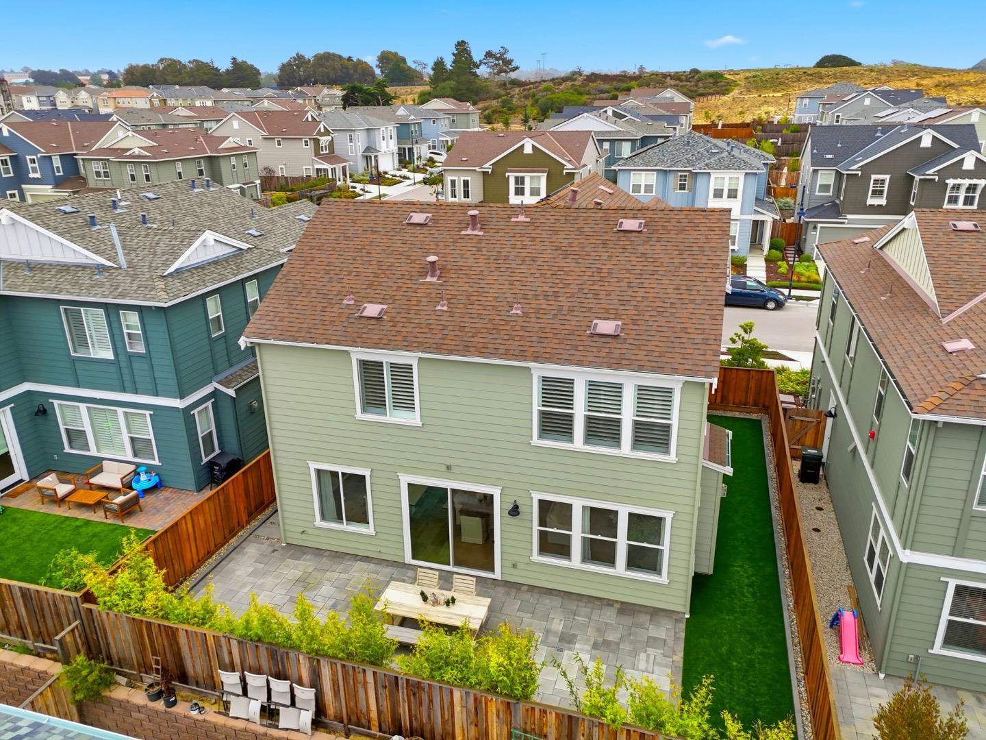 Detail Gallery Image 52 of 58 For 275 Skyview Dr, Marina,  CA 93933 - 3 Beds | 3 Baths