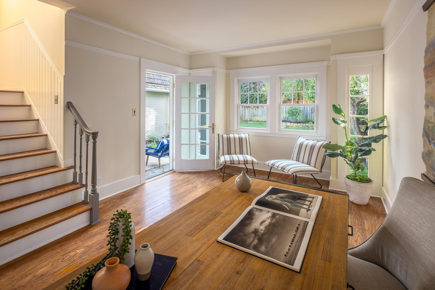 Detail Gallery Image 10 of 21 For 1357 Johnson St, Menlo Park,  CA 94025 - 3 Beds | 2/1 Baths