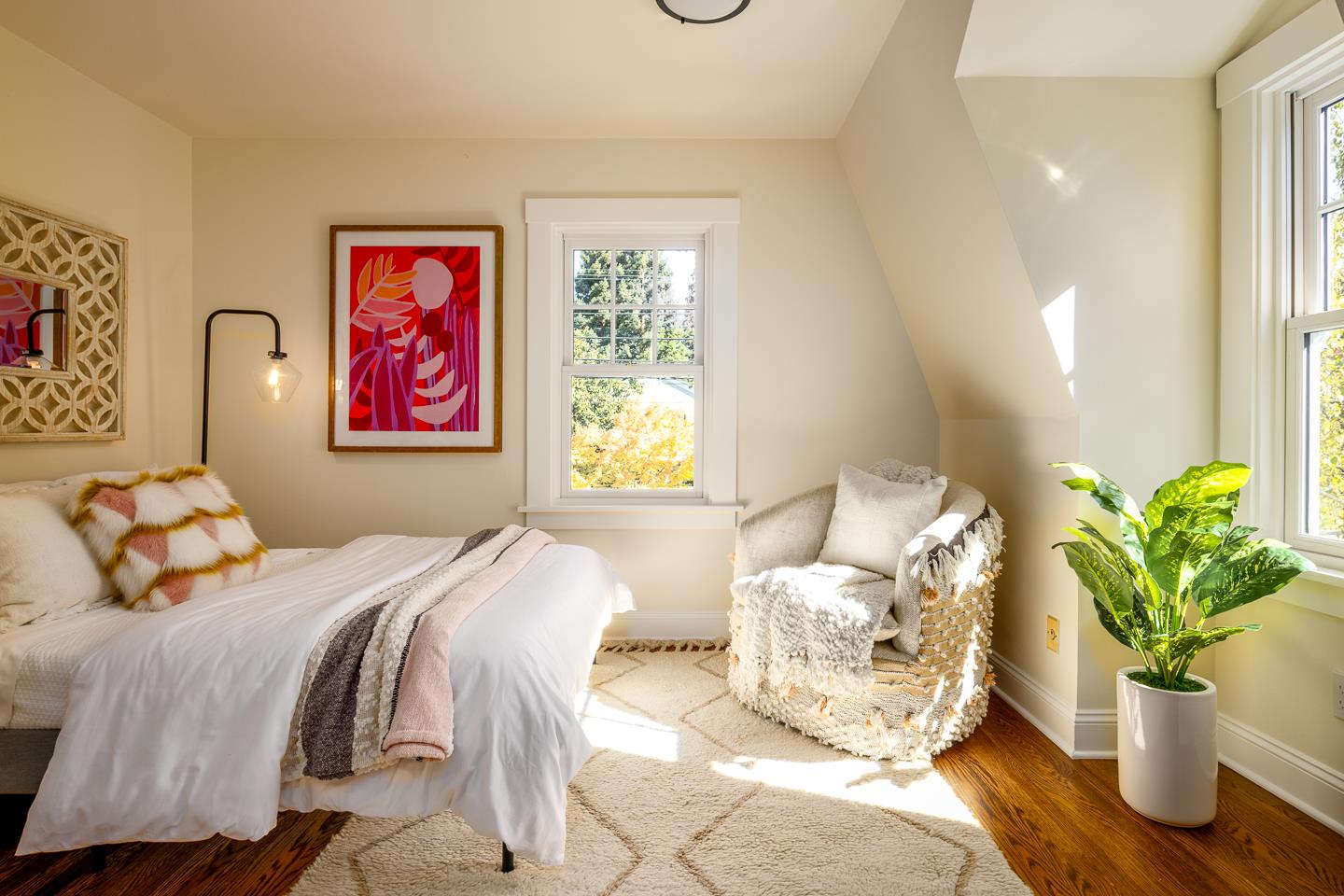 Detail Gallery Image 15 of 21 For 1357 Johnson St, Menlo Park,  CA 94025 - 3 Beds | 2/1 Baths