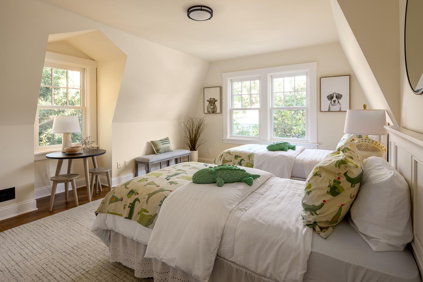 Detail Gallery Image 17 of 21 For 1357 Johnson St, Menlo Park,  CA 94025 - 3 Beds | 2/1 Baths