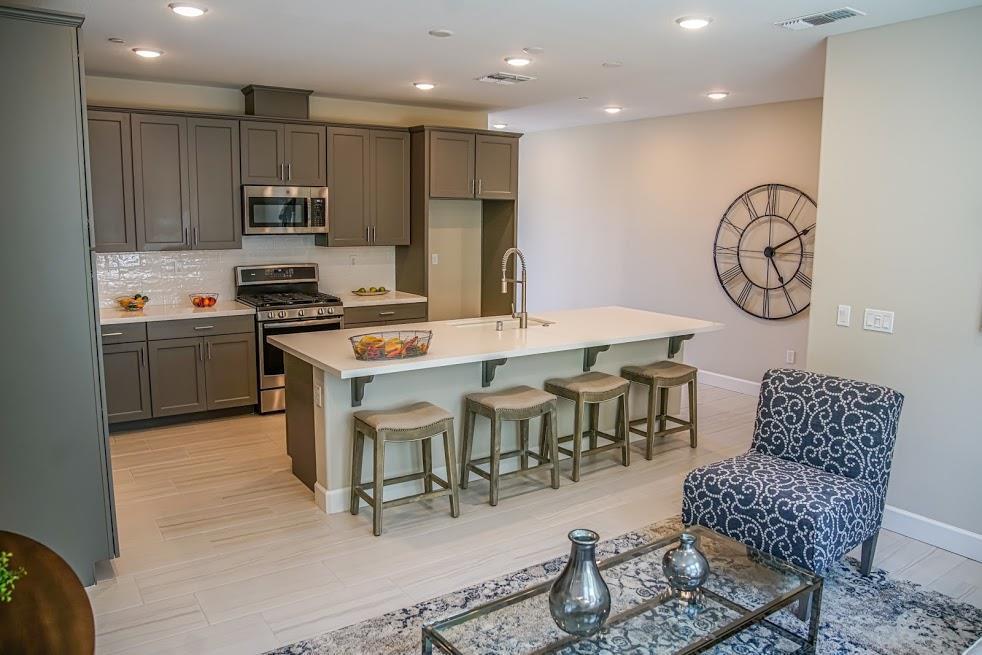 Detail Gallery Image 17 of 35 For 81 S Milpitas Blvd, Milpitas,  CA 95035 - 2 Beds | 2/1 Baths