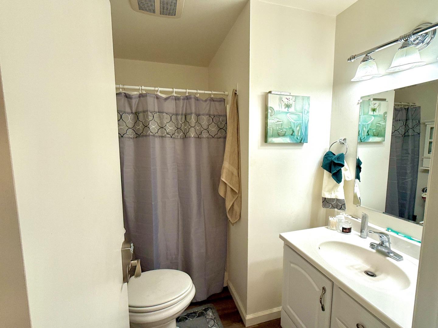 Detail Gallery Image 8 of 14 For 166 Kern St #26,  Salinas,  CA 93905 - 2 Beds | 2 Baths