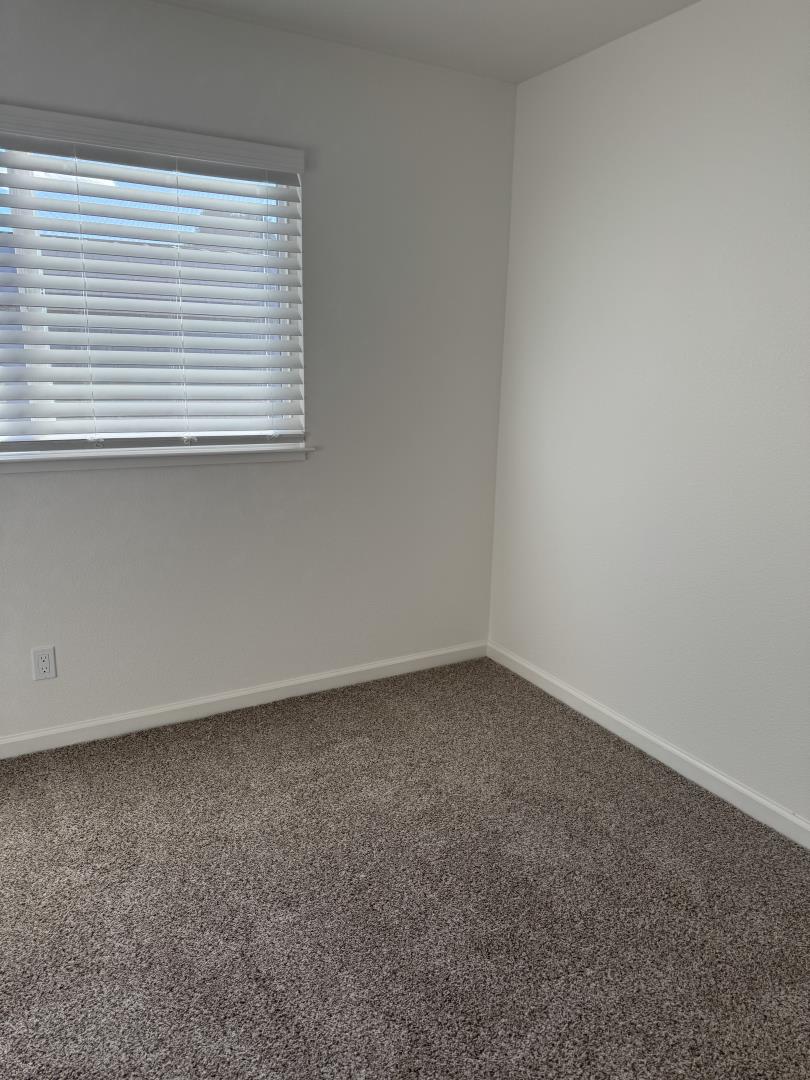 Detail Gallery Image 8 of 24 For 501 Cedar Dr, Watsonville,  CA 95076 - 2 Beds | 1/1 Baths