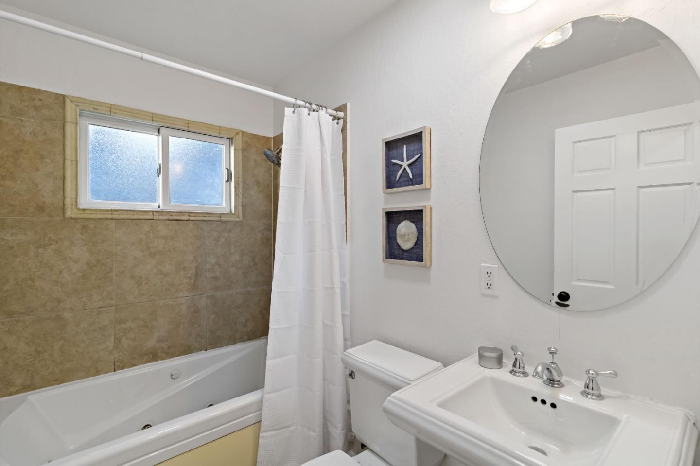 Detail Gallery Image 16 of 33 For 516 Cleveland St, Redwood City,  CA 94062 - 3 Beds | 1 Baths