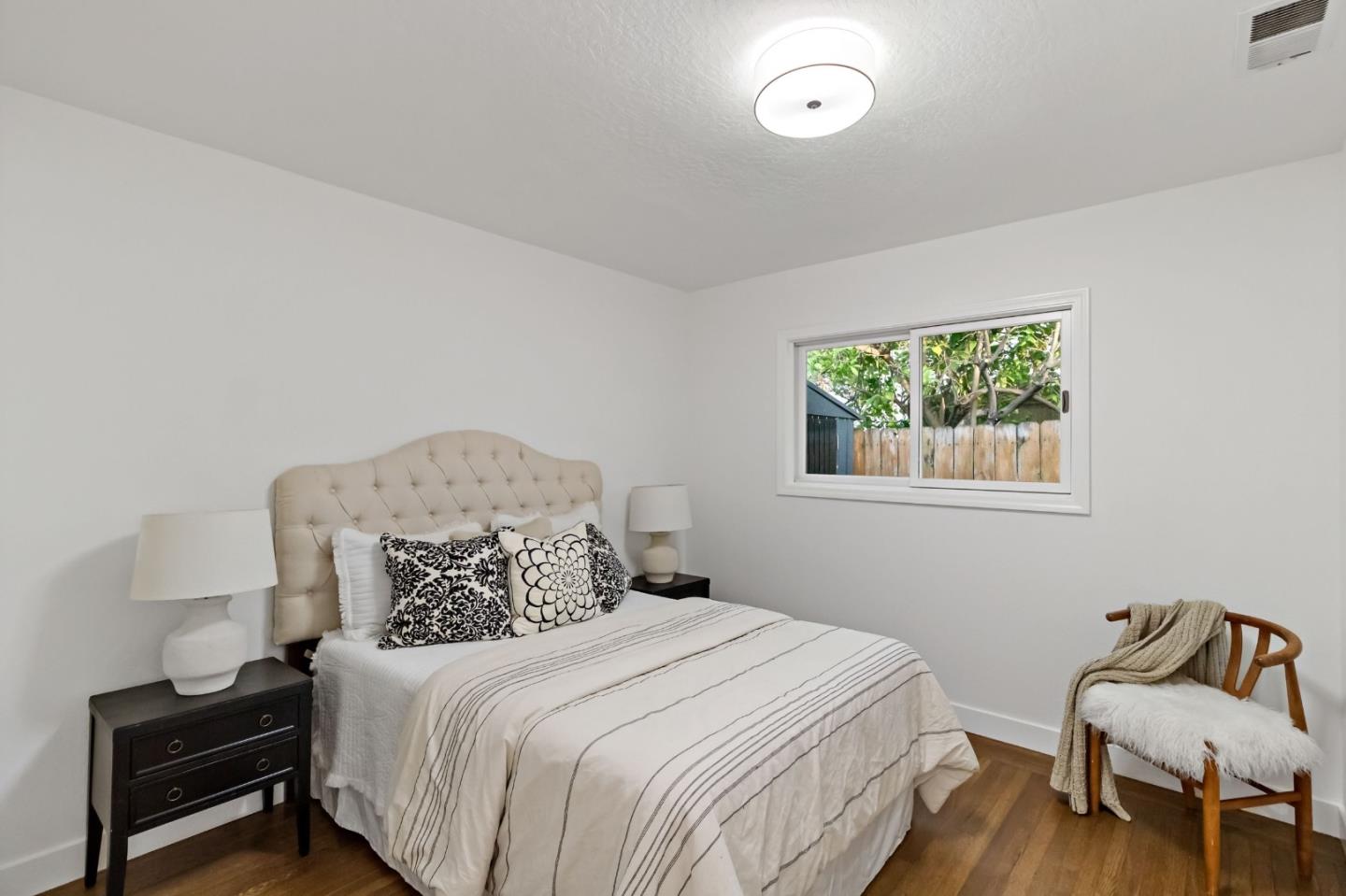 Detail Gallery Image 19 of 33 For 516 Cleveland St, Redwood City,  CA 94062 - 3 Beds | 1 Baths