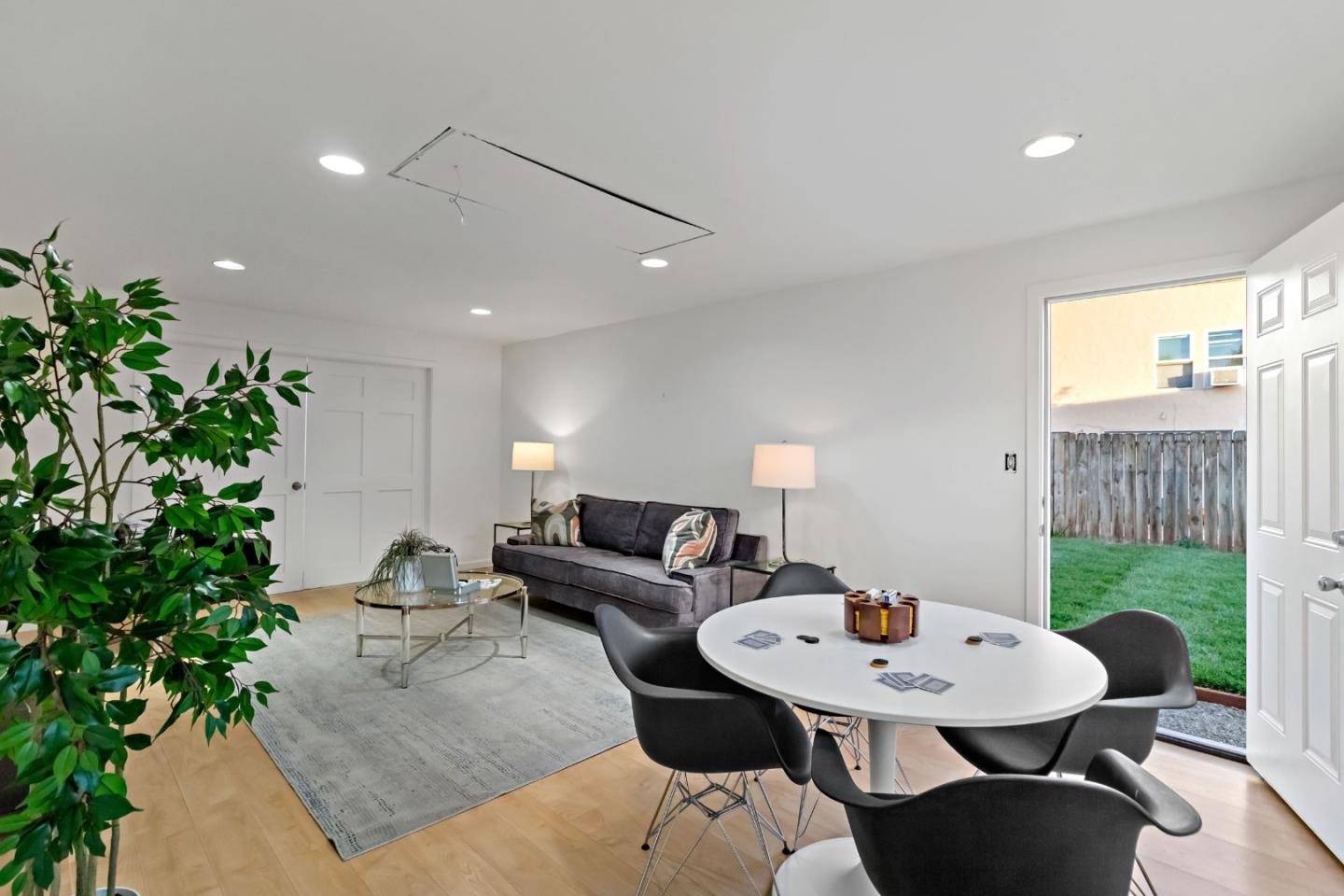 Detail Gallery Image 24 of 33 For 516 Cleveland St, Redwood City,  CA 94062 - 3 Beds | 1 Baths