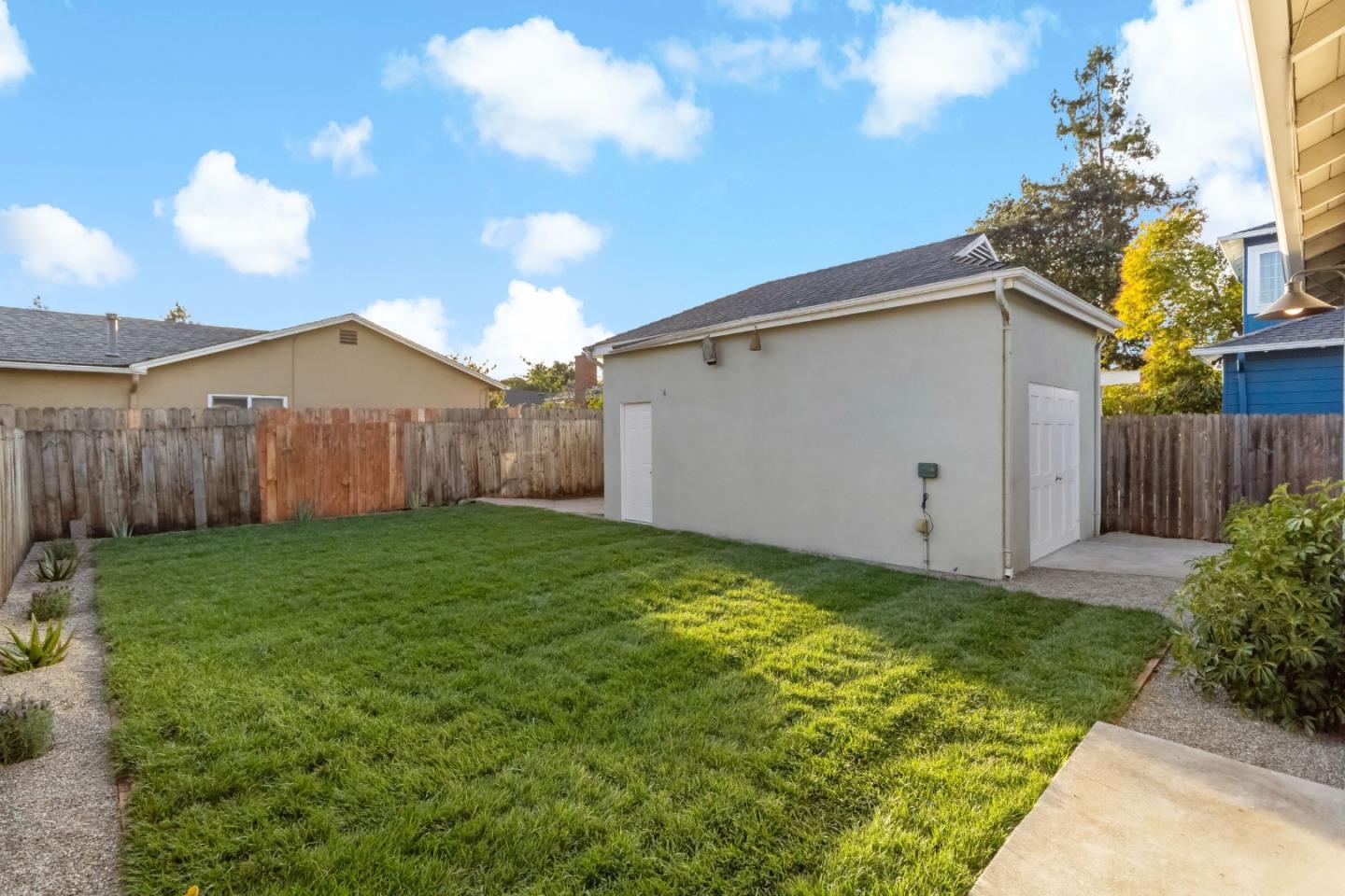 Detail Gallery Image 28 of 33 For 516 Cleveland St, Redwood City,  CA 94062 - 3 Beds | 1 Baths