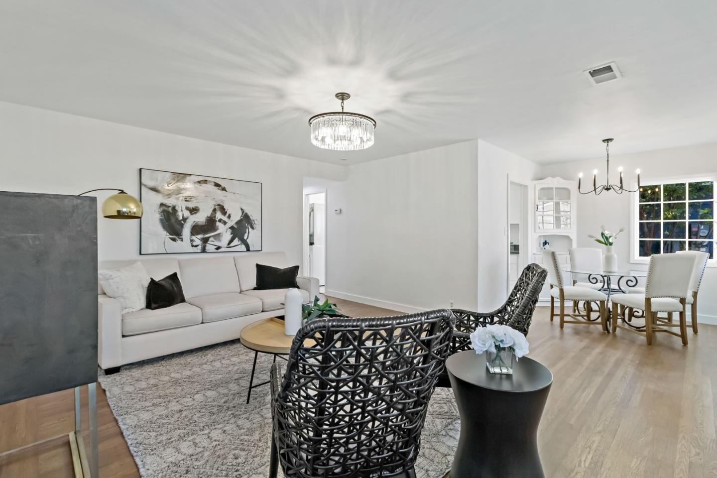 Detail Gallery Image 4 of 33 For 516 Cleveland St, Redwood City,  CA 94062 - 3 Beds | 1 Baths