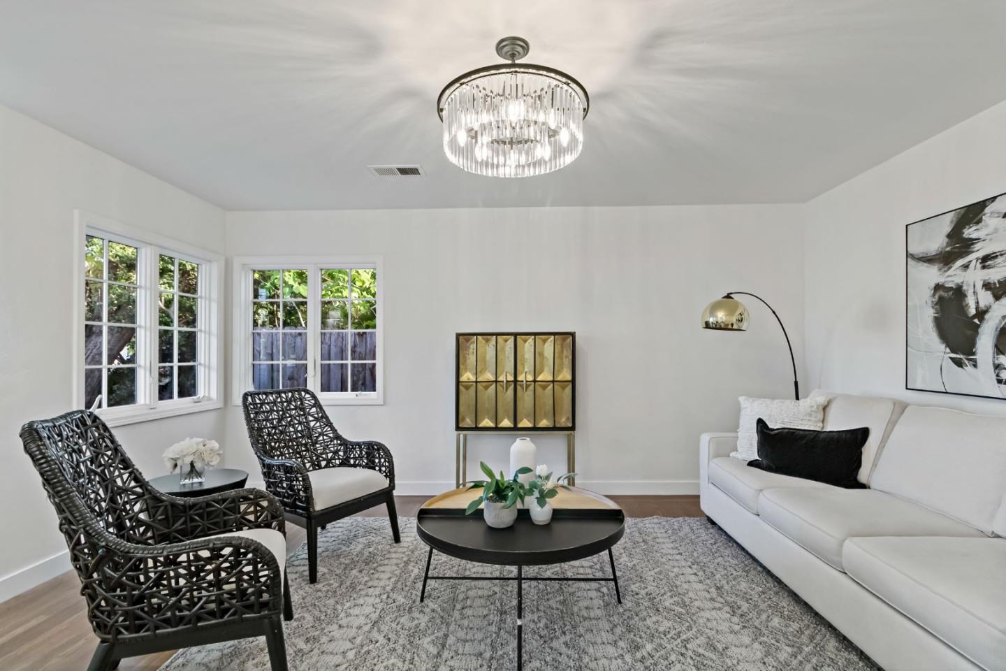 Detail Gallery Image 5 of 33 For 516 Cleveland St, Redwood City,  CA 94062 - 3 Beds | 1 Baths