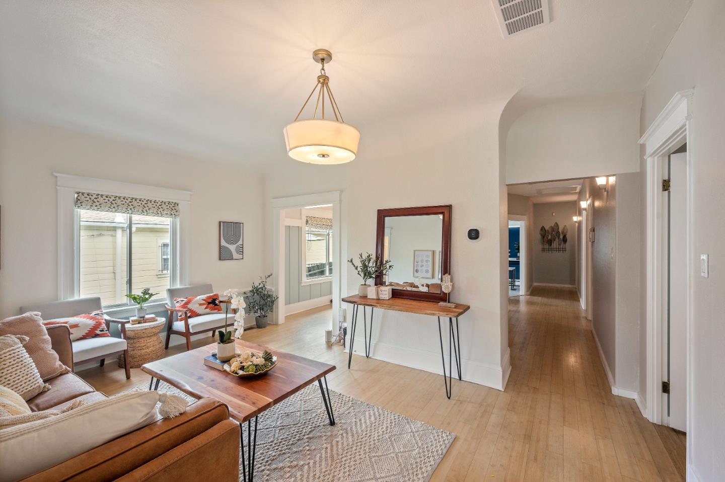 Detail Gallery Image 11 of 40 For 6900 Thornhill Dr, Oakland,  CA 94611 - 3 Beds | 3 Baths