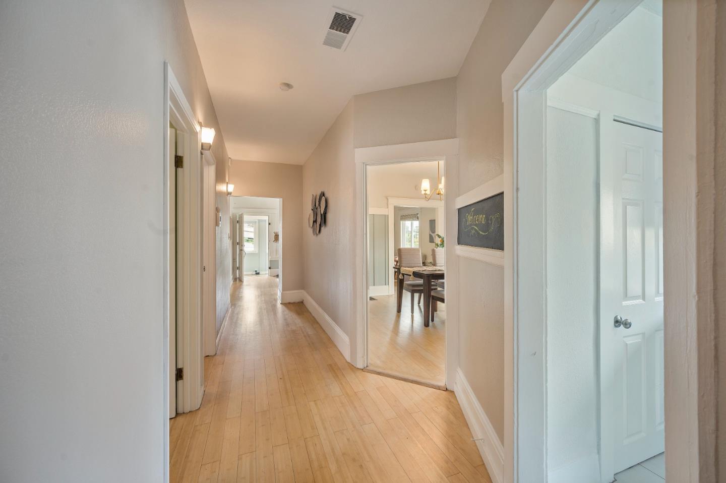 Detail Gallery Image 20 of 40 For 6900 Thornhill Dr, Oakland,  CA 94611 - 3 Beds | 3 Baths