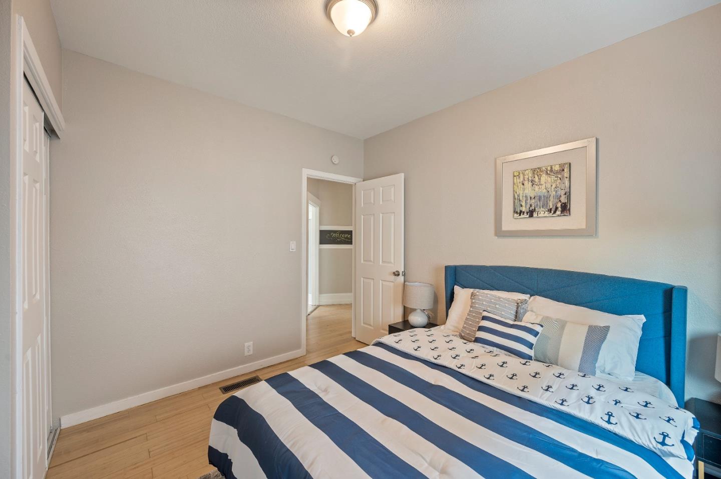 Detail Gallery Image 22 of 40 For 6900 Thornhill Dr, Oakland,  CA 94611 - 3 Beds | 3 Baths