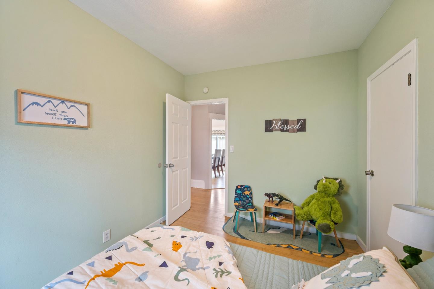 Detail Gallery Image 39 of 40 For 6900 Thornhill Dr, Oakland,  CA 94611 - 3 Beds | 3 Baths