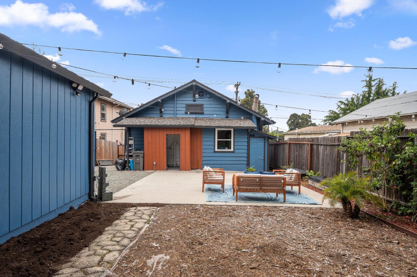 Detail Gallery Image 40 of 40 For 6900 Thornhill Dr, Oakland,  CA 94611 - 3 Beds | 3 Baths