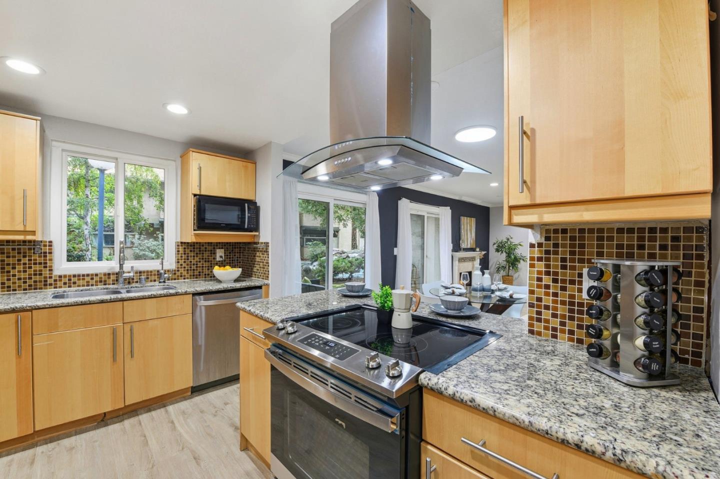 Detail Gallery Image 11 of 37 For 1117 Indian Summer Ct #4,  San Jose,  CA 95122 - 2 Beds | 1 Baths