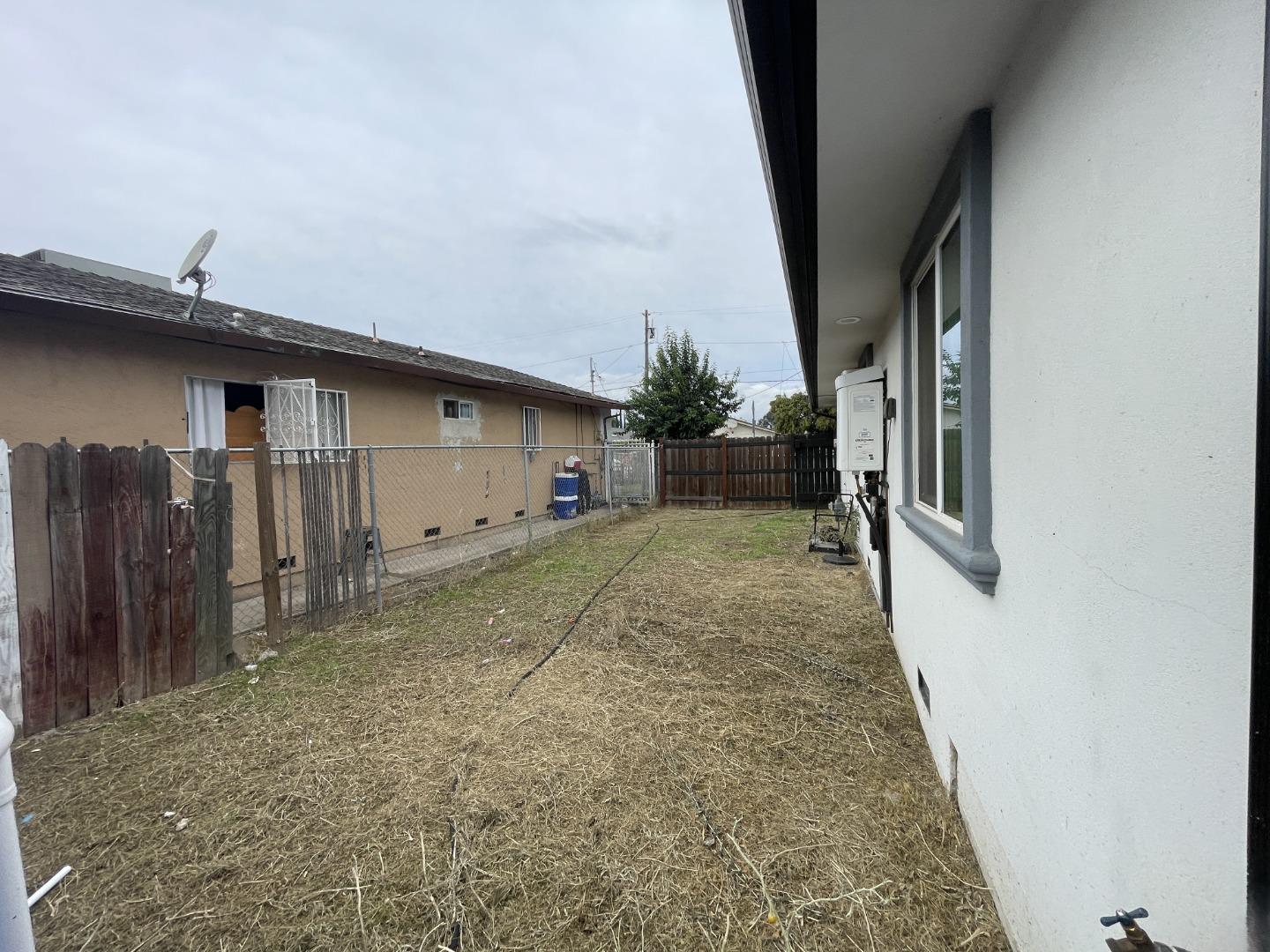 Detail Gallery Image 14 of 18 For 544 W 9th St, Stockton,  CA 95206 - 3 Beds | 2 Baths