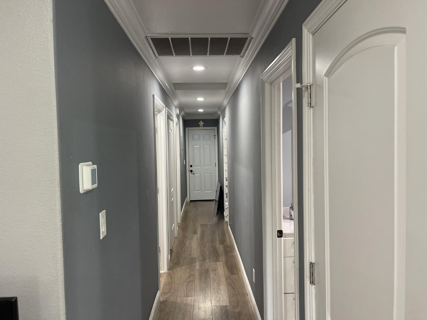 Detail Gallery Image 8 of 18 For 544 W 9th St, Stockton,  CA 95206 - 3 Beds | 2 Baths