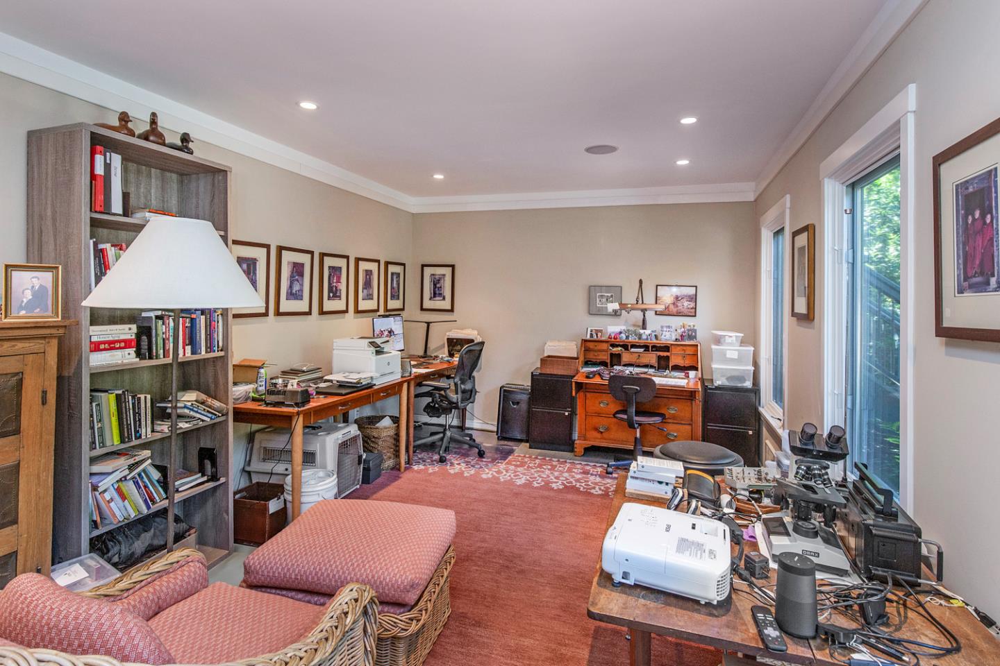 Detail Gallery Image 14 of 45 For 135 Wyndham Dr, Portola Valley,  CA 94028 - 4 Beds | 3/1 Baths