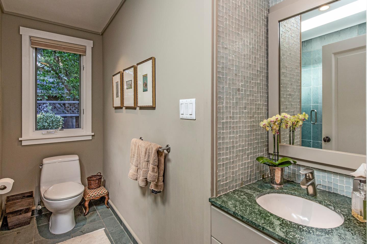 Detail Gallery Image 21 of 45 For 135 Wyndham Dr, Portola Valley,  CA 94028 - 4 Beds | 3/1 Baths