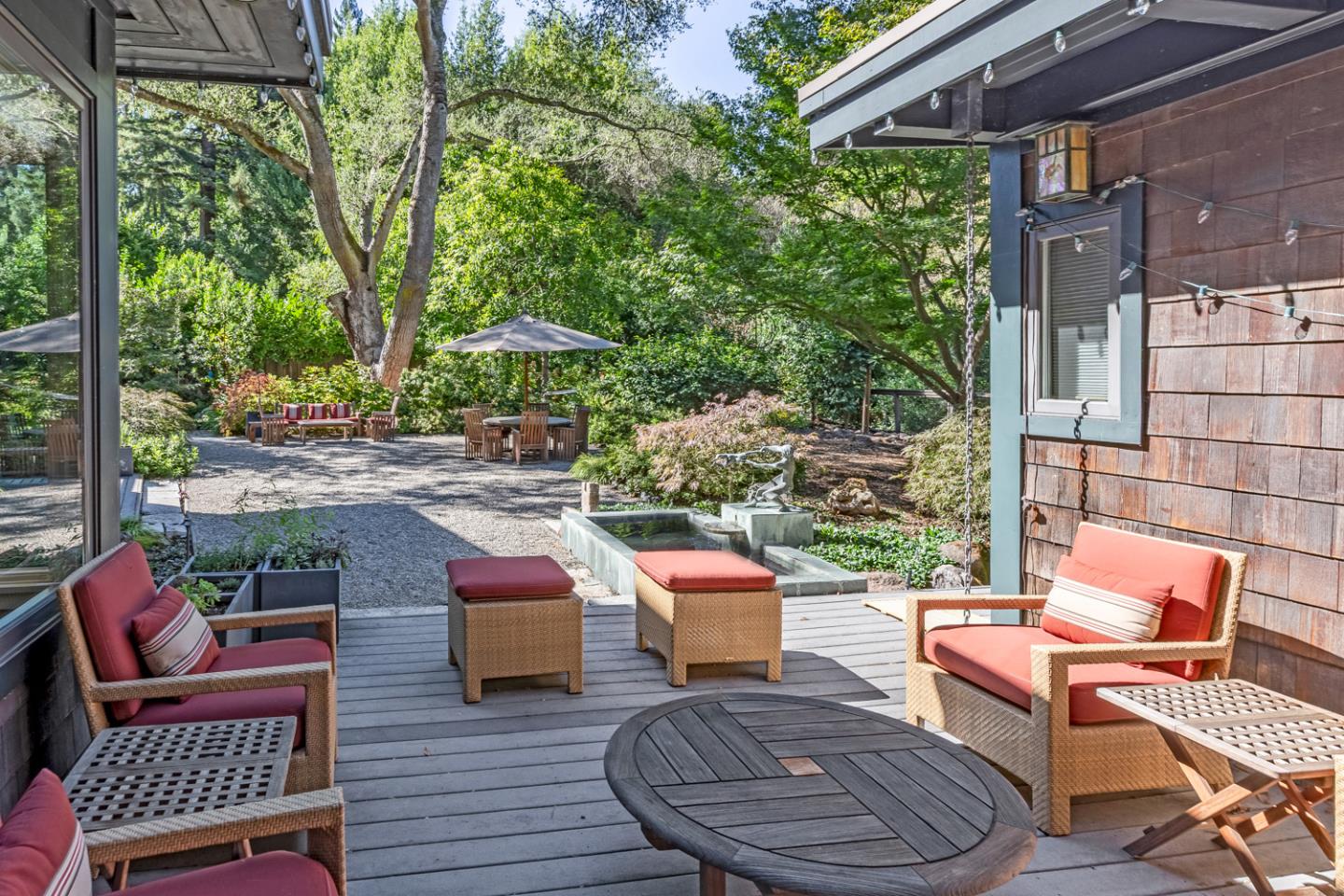 Detail Gallery Image 34 of 45 For 135 Wyndham Dr, Portola Valley,  CA 94028 - 4 Beds | 3/1 Baths