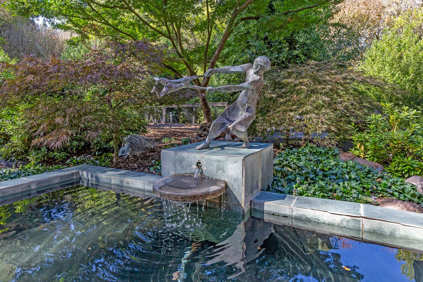 Detail Gallery Image 35 of 45 For 135 Wyndham Dr, Portola Valley,  CA 94028 - 4 Beds | 3/1 Baths