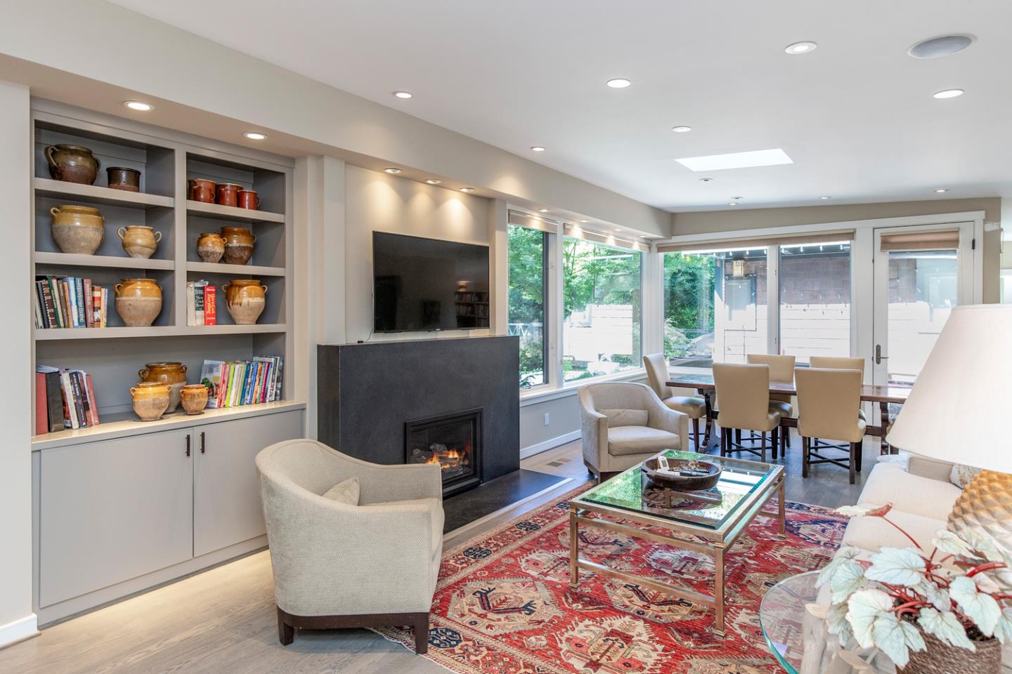 Detail Gallery Image 8 of 45 For 135 Wyndham Dr, Portola Valley,  CA 94028 - 4 Beds | 3/1 Baths