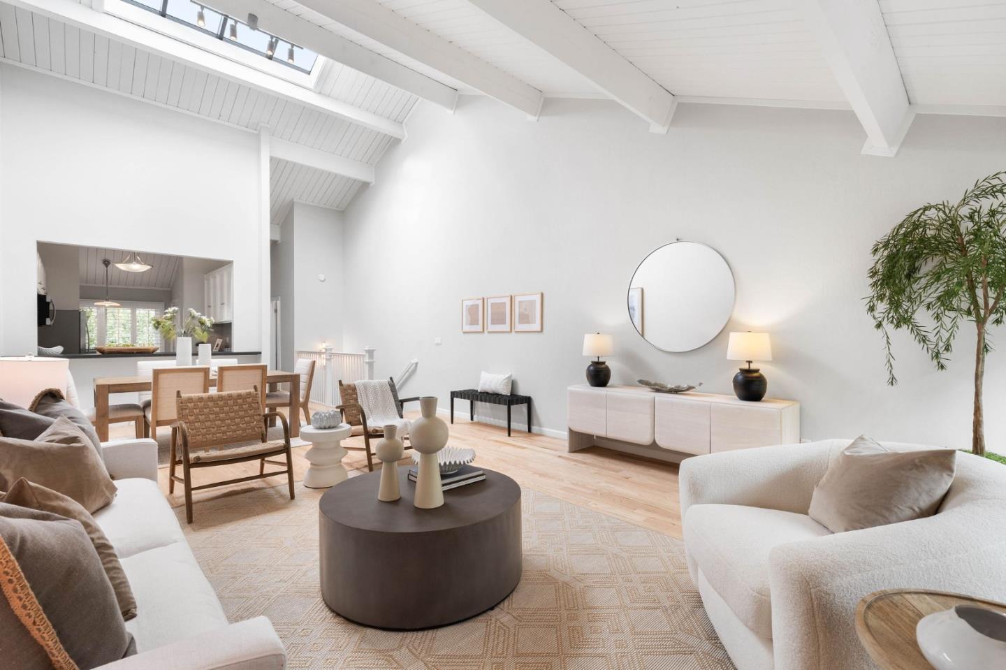 Detail Gallery Image 2 of 28 For 2371 Ticonderoga Dr, San Mateo,  CA 94402 - 2 Beds | 2/1 Baths