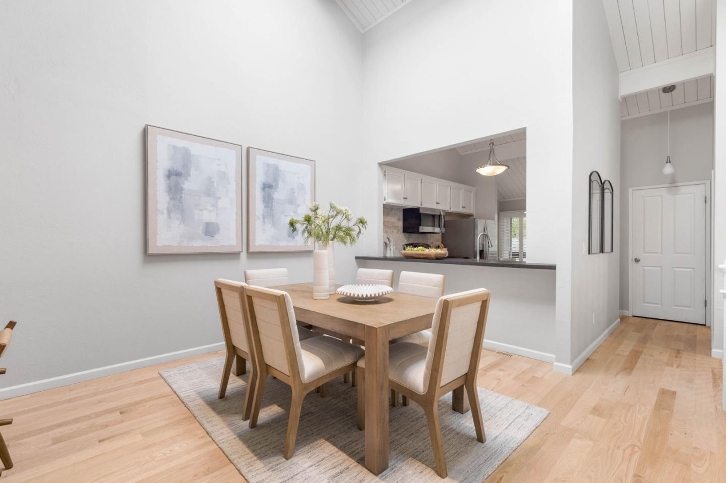 Detail Gallery Image 5 of 28 For 2371 Ticonderoga Dr, San Mateo,  CA 94402 - 2 Beds | 2/1 Baths