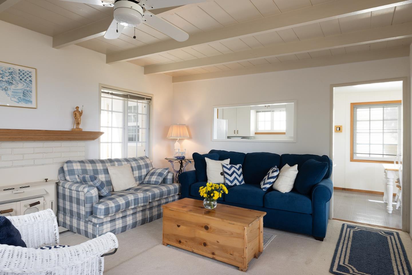 Detail Gallery Image 11 of 26 For 650 Grace St, Monterey,  CA 93940 - 3 Beds | 2 Baths