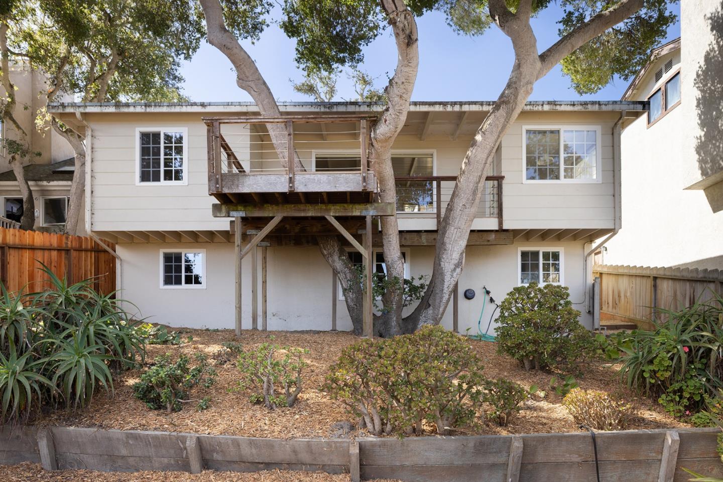 Detail Gallery Image 22 of 26 For 650 Grace St, Monterey,  CA 93940 - 3 Beds | 2 Baths