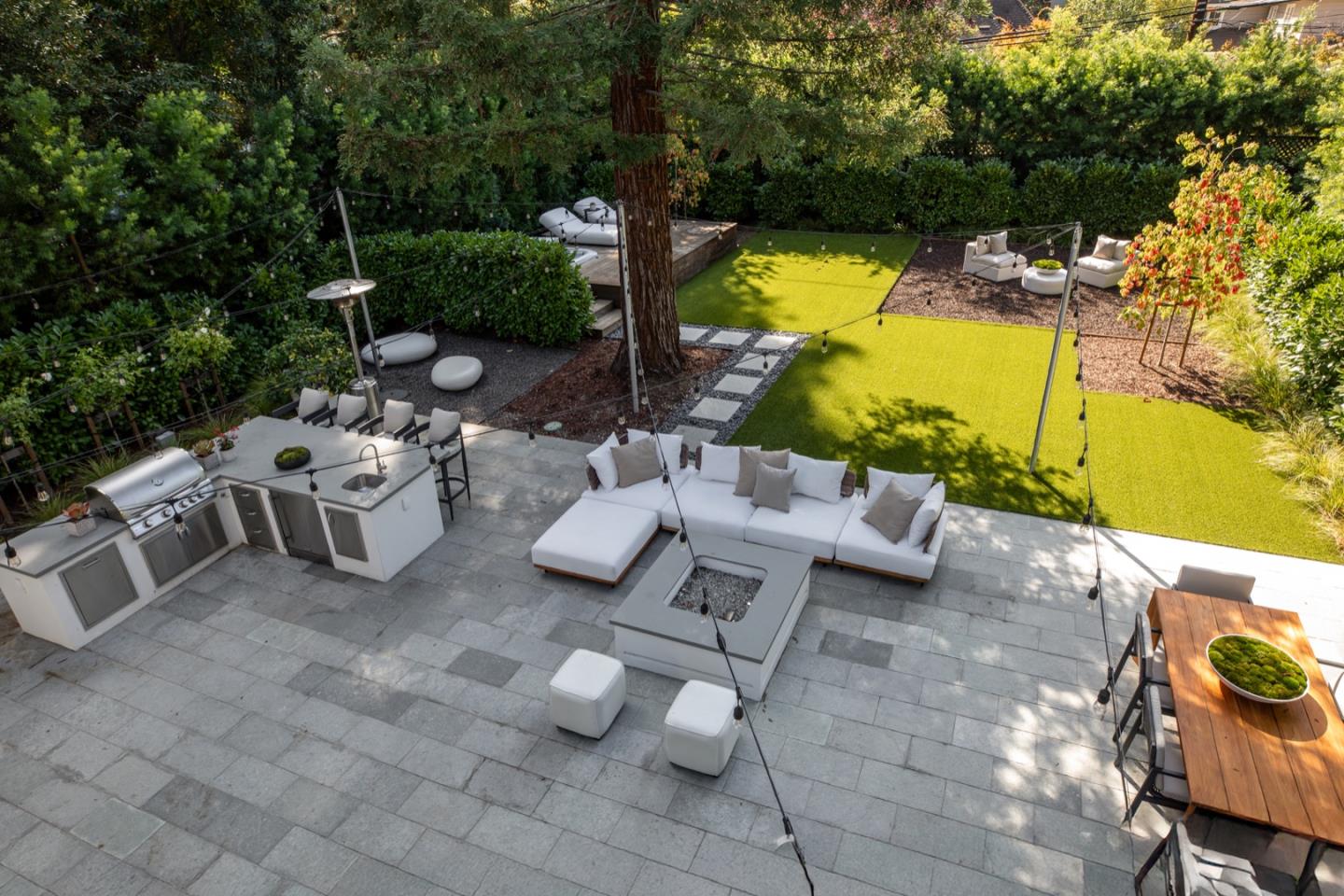 Detail Gallery Image 12 of 21 For 455 San Mateo Dr, Menlo Park,  CA 94025 - 5 Beds | 5/2 Baths