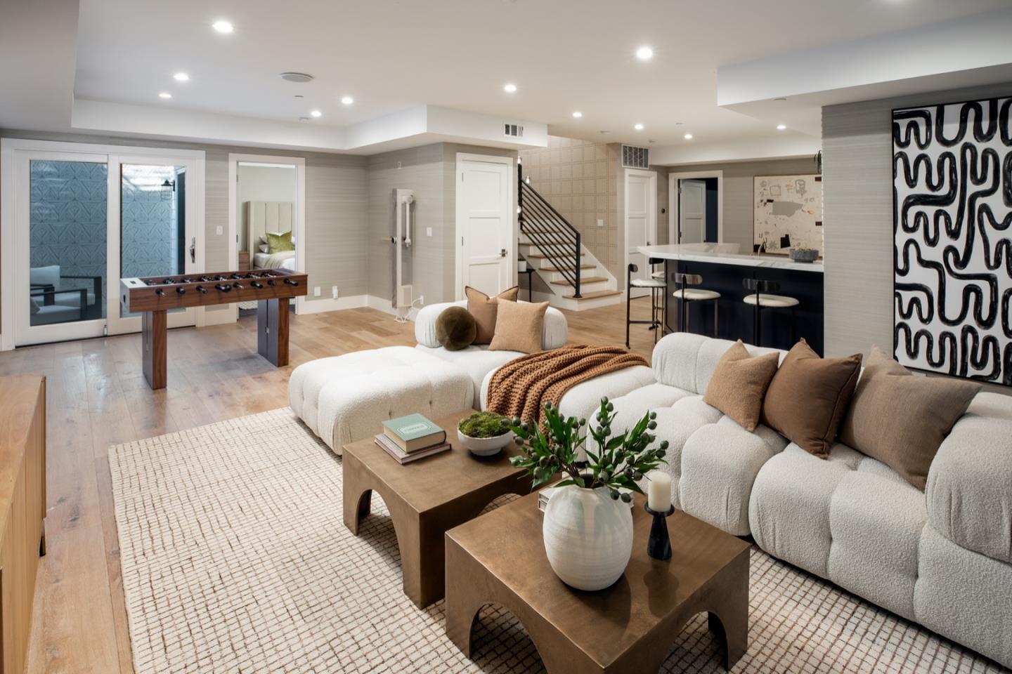 Detail Gallery Image 14 of 21 For 455 San Mateo Dr, Menlo Park,  CA 94025 - 5 Beds | 5/2 Baths