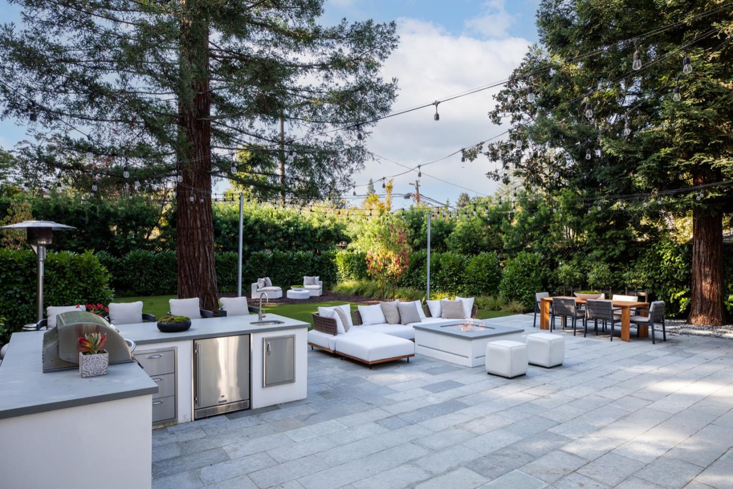 Detail Gallery Image 19 of 21 For 455 San Mateo Dr, Menlo Park,  CA 94025 - 5 Beds | 5/2 Baths