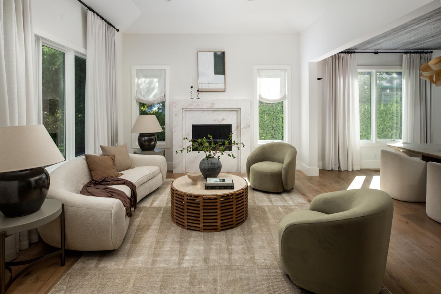 Detail Gallery Image 2 of 21 For 455 San Mateo Dr, Menlo Park,  CA 94025 - 5 Beds | 5/2 Baths