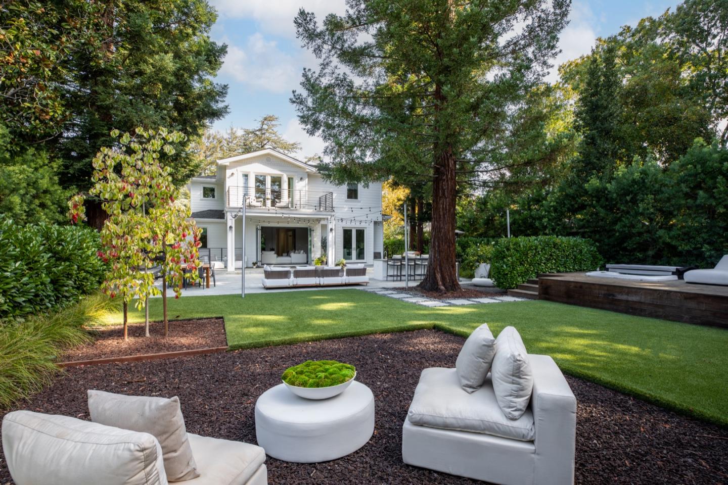 Detail Gallery Image 21 of 21 For 455 San Mateo Dr, Menlo Park,  CA 94025 - 5 Beds | 5/2 Baths