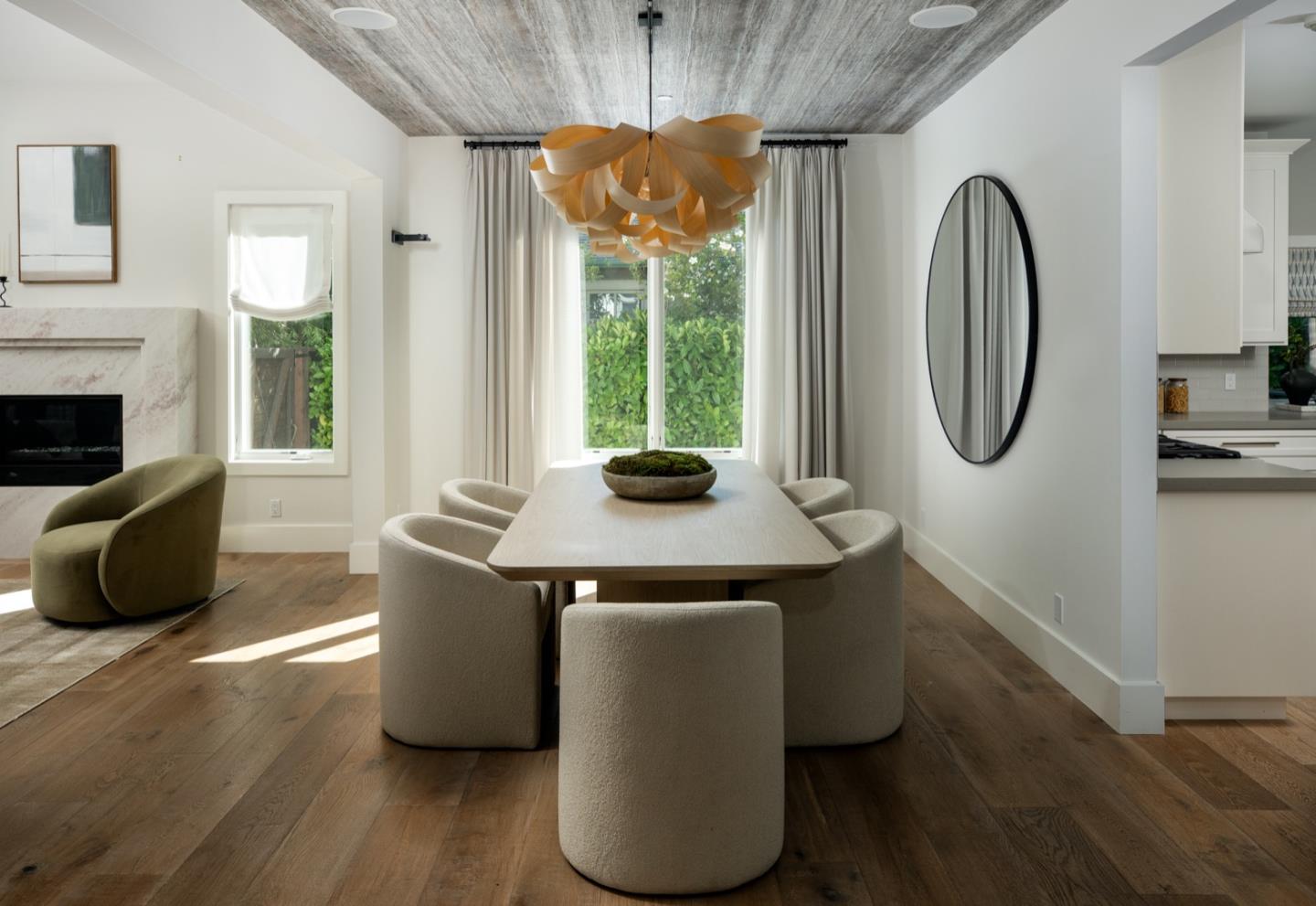 Detail Gallery Image 3 of 21 For 455 San Mateo Dr, Menlo Park,  CA 94025 - 5 Beds | 5/2 Baths