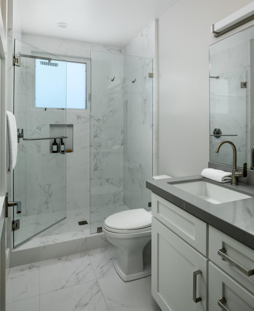 Detail Gallery Image 7 of 21 For 455 San Mateo Dr, Menlo Park,  CA 94025 - 5 Beds | 5/2 Baths