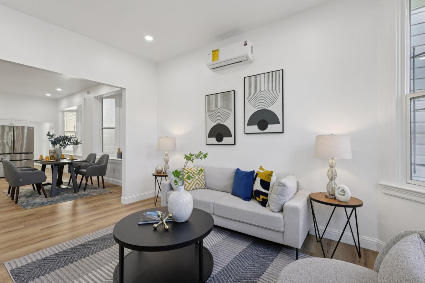 Detail Gallery Image 4 of 46 For 527 Faxon Ave, San Francisco,  CA 94112 - 4 Beds | 2/1 Baths