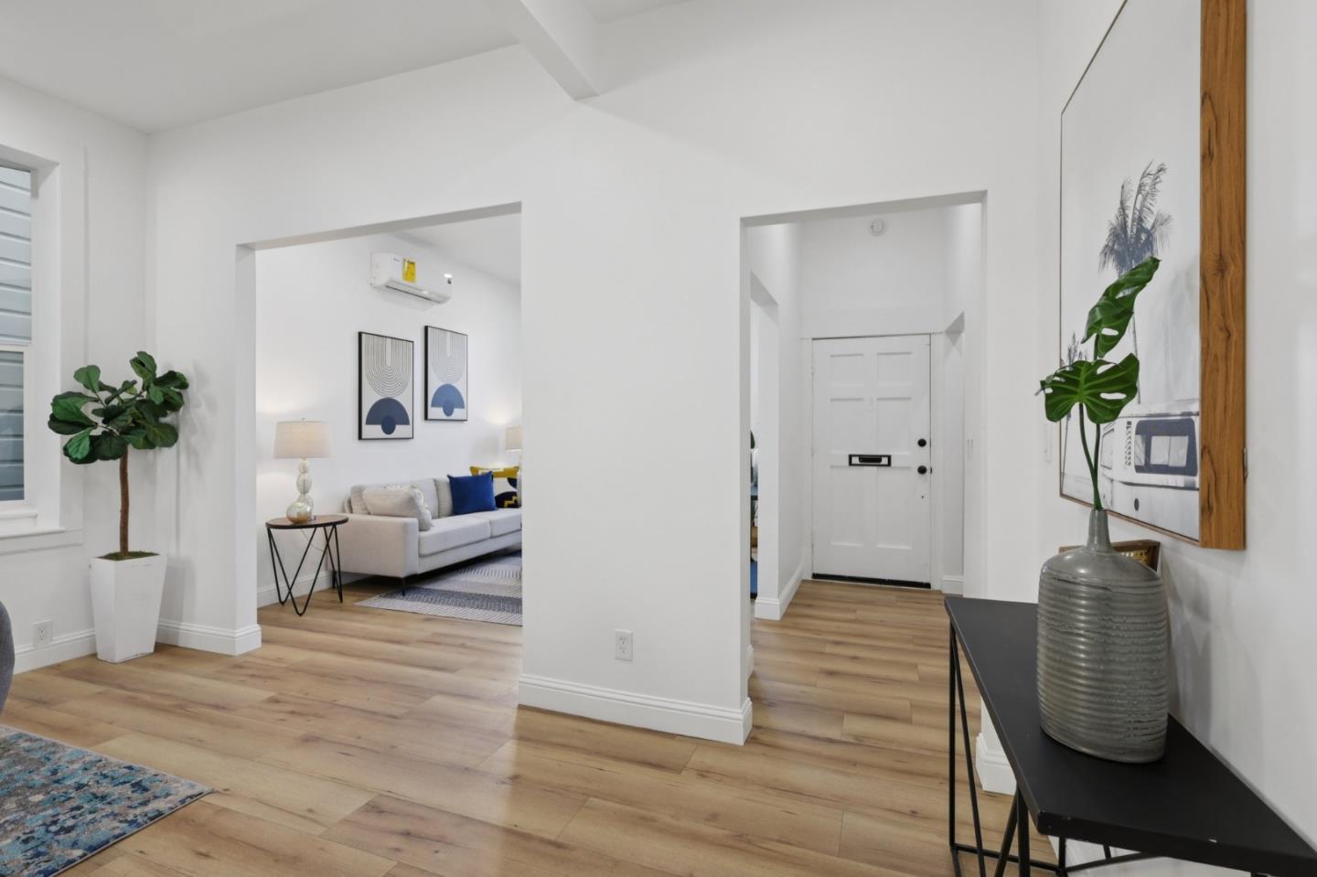 Detail Gallery Image 7 of 46 For 527 Faxon Ave, San Francisco,  CA 94112 - 4 Beds | 2/1 Baths