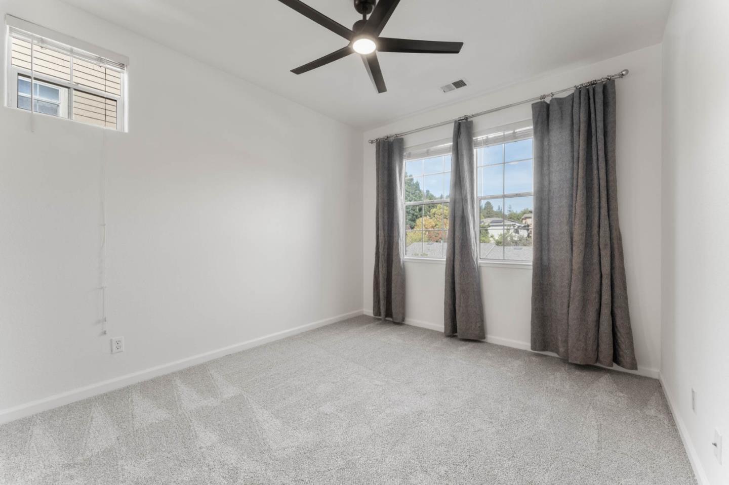 Detail Gallery Image 24 of 34 For 108 Kent Ct, Scotts Valley,  CA 95066 - 3 Beds | 2/1 Baths