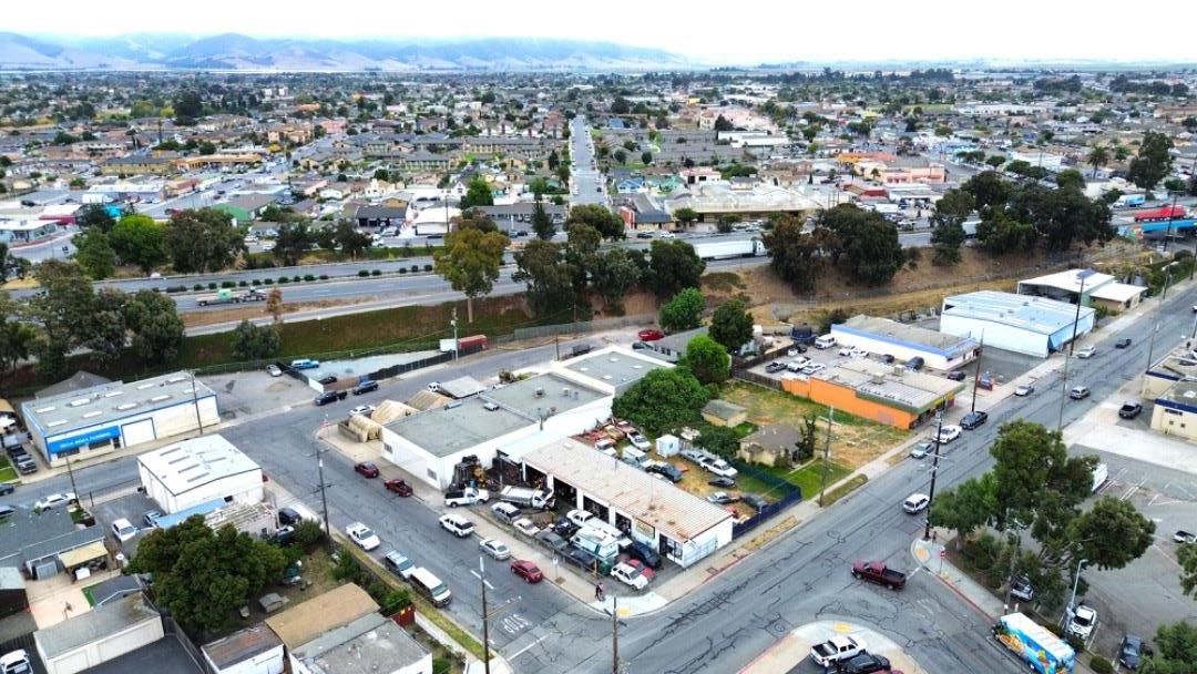 Detail Gallery Image 6 of 6 For 257 Griffin St, Salinas,  CA 93901 - – Beds | – Baths