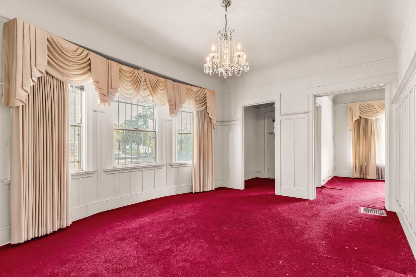 Detail Gallery Image 11 of 54 For 852 58th St, Oakland,  CA 94608 - – Beds | – Baths