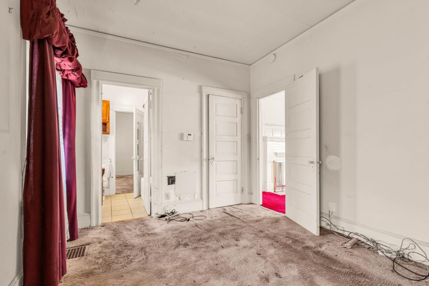 Detail Gallery Image 13 of 54 For 852 58th St, Oakland,  CA 94608 - – Beds | – Baths