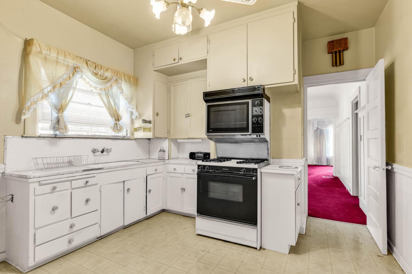 Detail Gallery Image 18 of 54 For 852 58th St, Oakland,  CA 94608 - – Beds | – Baths