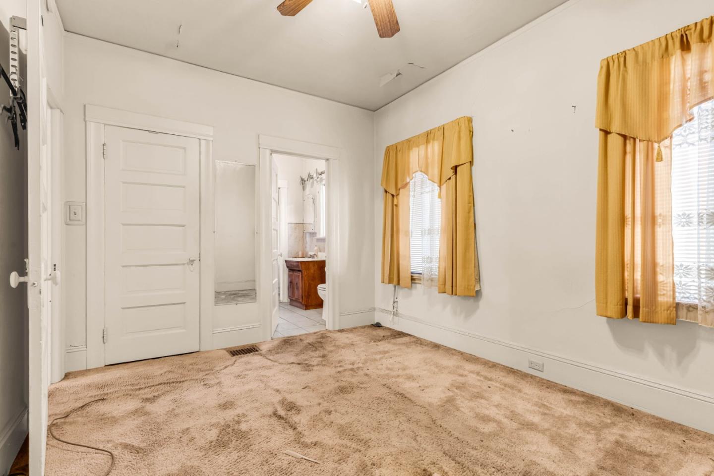 Detail Gallery Image 21 of 54 For 852 58th St, Oakland,  CA 94608 - – Beds | – Baths