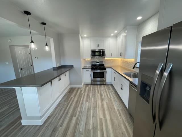 Detail Gallery Image 6 of 20 For 427 Samson St a,  Redwood City,  CA 94063 - 2 Beds | 2 Baths