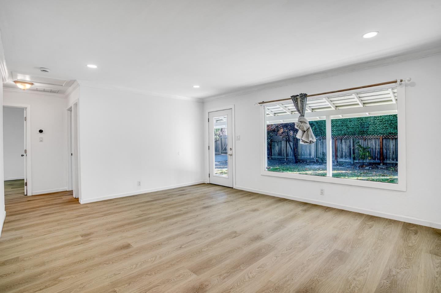 Detail Gallery Image 11 of 94 For 15965 Blossom Hill Rd, Los Gatos,  CA 95032 - 3 Beds | 2 Baths