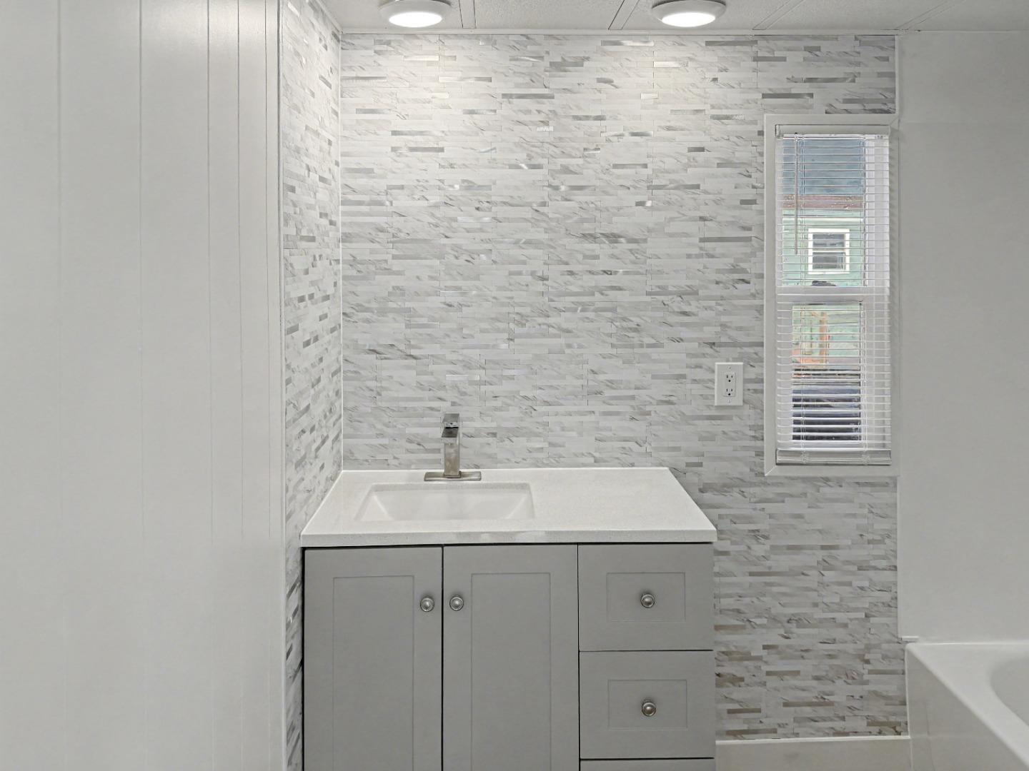 Detail Gallery Image 10 of 16 For 170 W Cliff Dr #74,  Santa Cruz,  CA 95060 - 1 Beds | 1 Baths