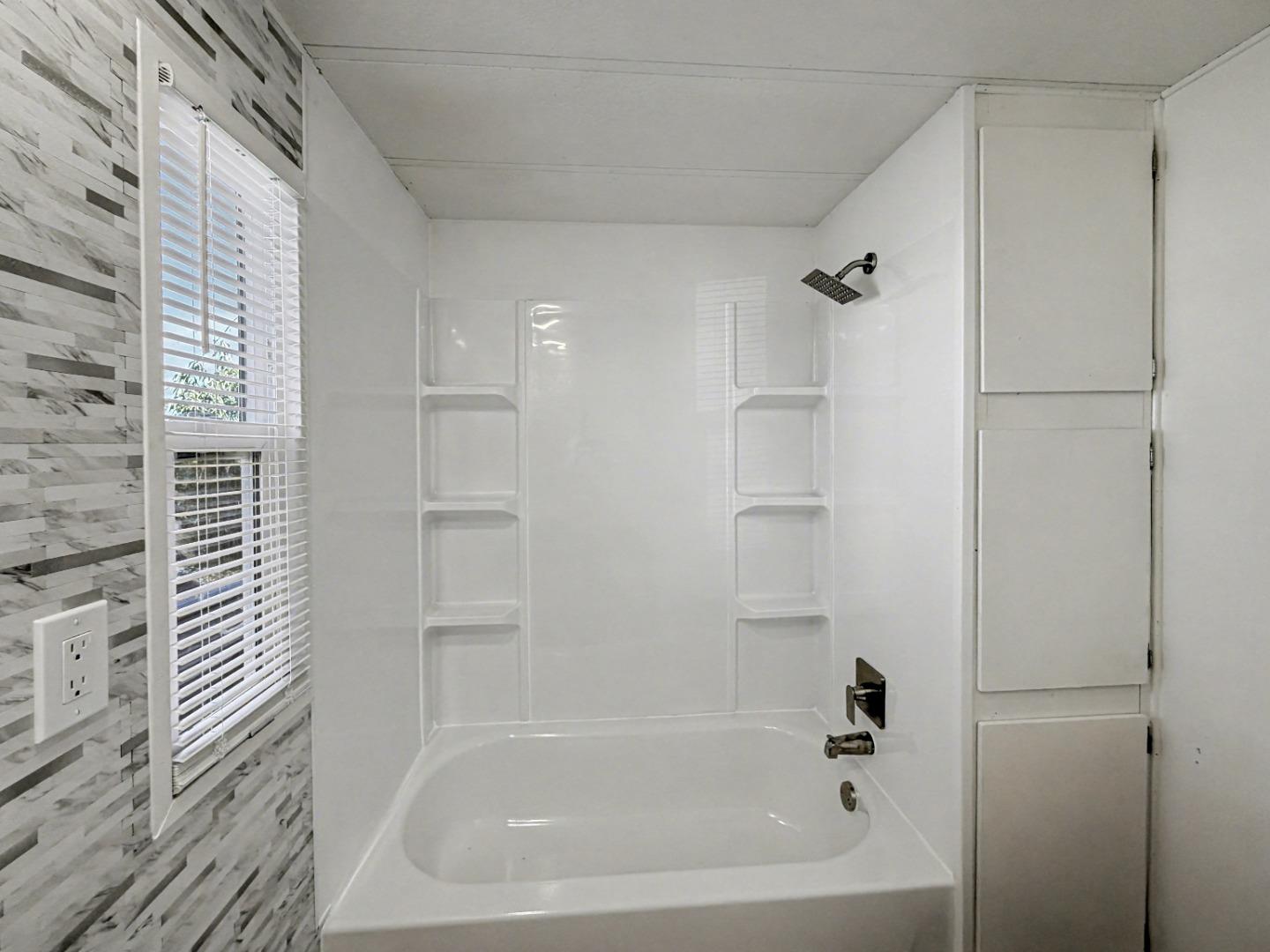 Detail Gallery Image 11 of 16 For 170 W Cliff Dr #74,  Santa Cruz,  CA 95060 - 1 Beds | 1 Baths