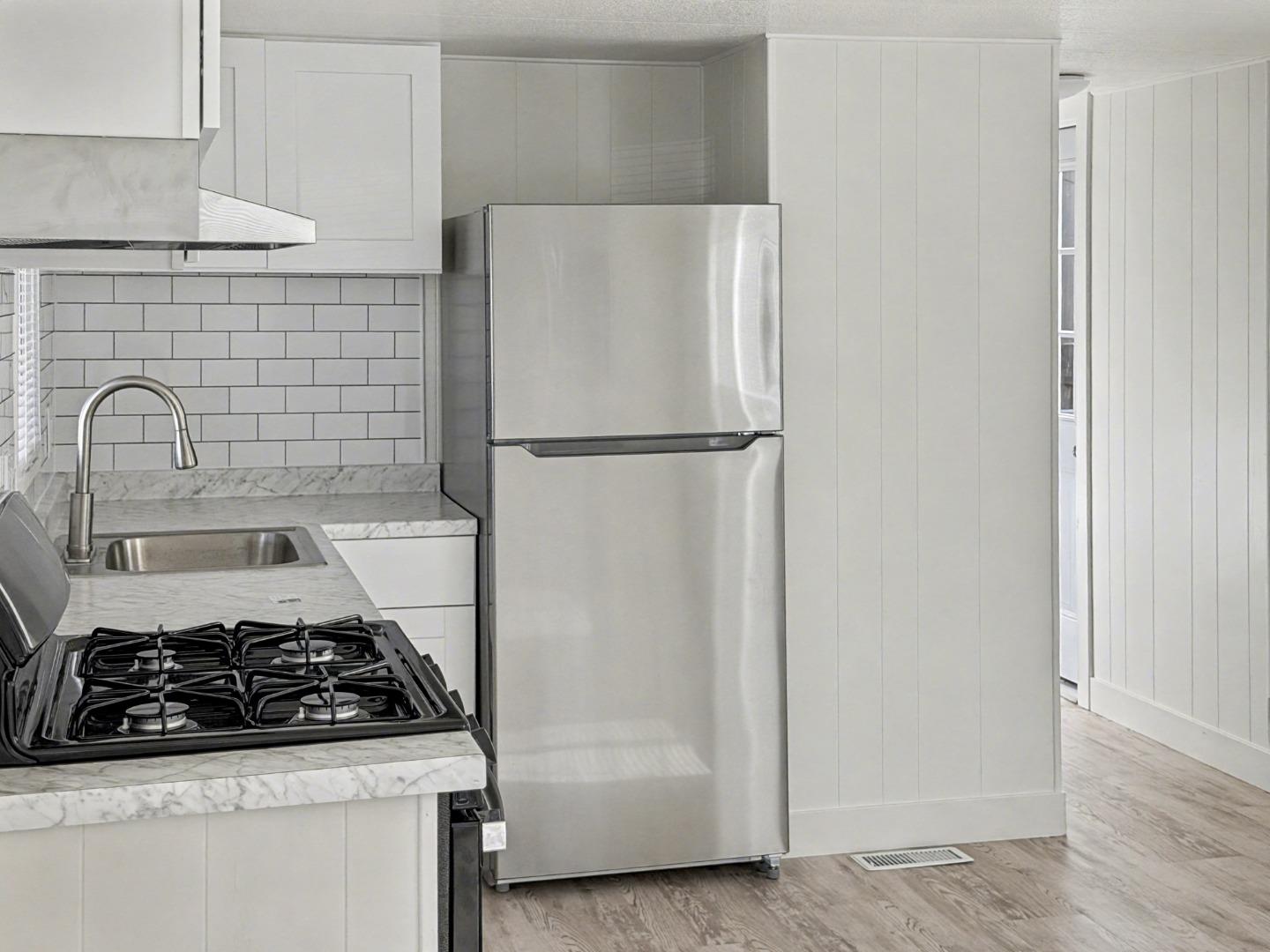 Detail Gallery Image 7 of 16 For 170 W Cliff Dr #74,  Santa Cruz,  CA 95060 - 1 Beds | 1 Baths